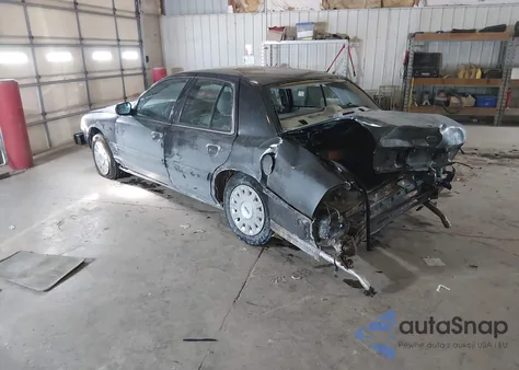 2005 Ford Crown Victoria Police z USA, uszkodzony, nr VIN 2FAFP71W35X172684